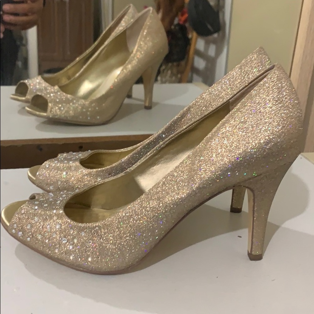 Style & Co Gold Glitter, Sequin 4 inch heels